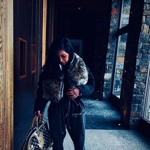 Meet your Posher, Lei